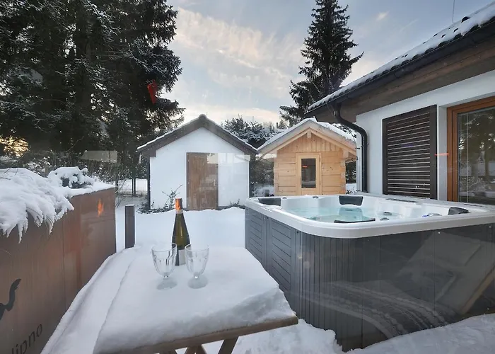 Rekreacni Kobylnice Lipno Casa vacanze *